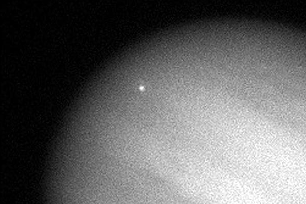 NASA发现疑是外星飞船2.png