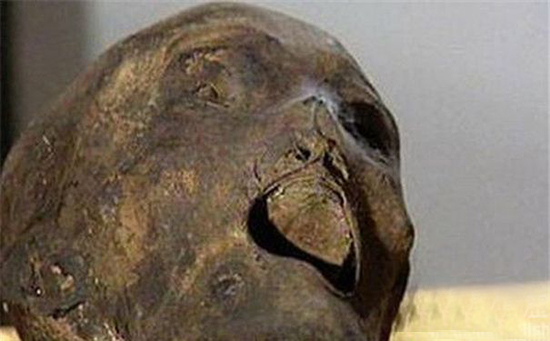 曹操墓中的千年干尸，竟然是没有脸的干尸
