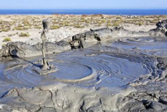 昆仑山地狱之门