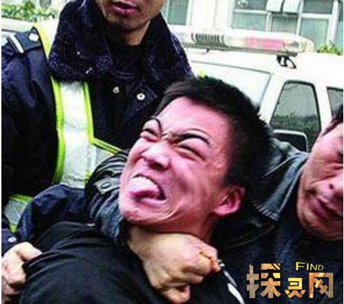 咬舌自尽