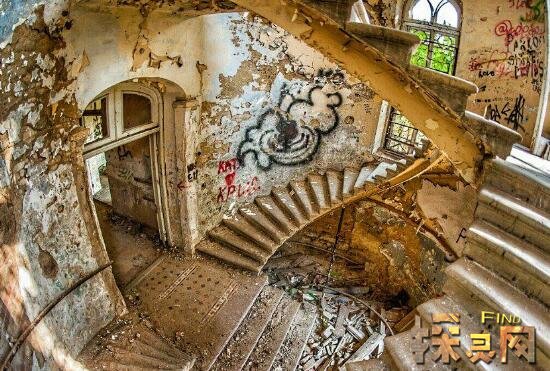 北京密云别墅闹鬼密云鬼屋别墅荒废多年无人敢住2