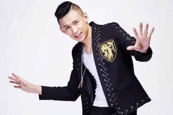 天佑说白玩球球三年疑似网友杜撰全网平台封杀